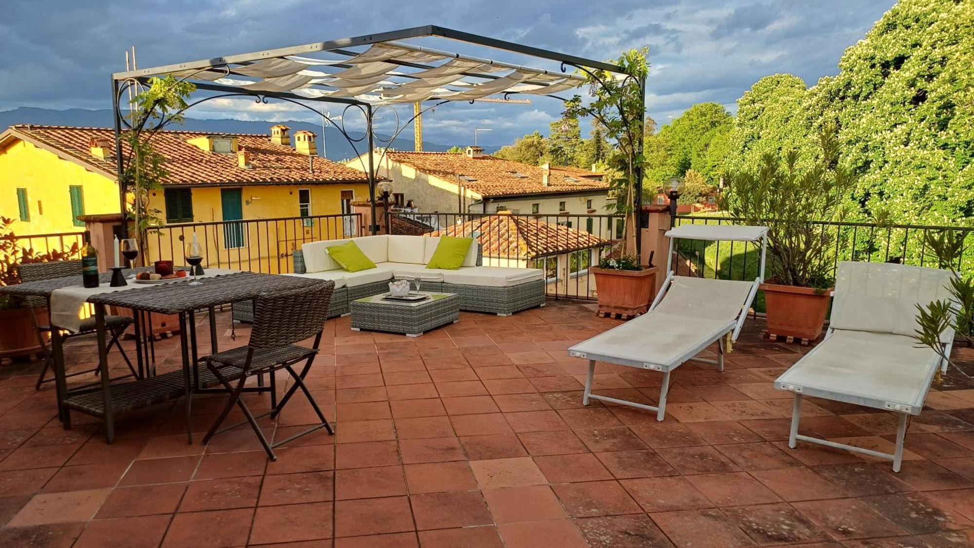 La Terrazza Fra Le Torri Appartement Lucca Buitenkant foto